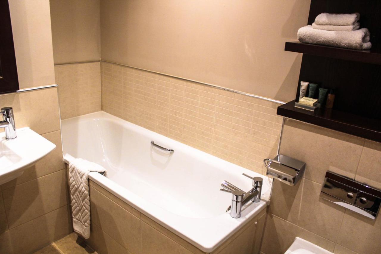 Hilton Garden Inn Aberdeen City Centre Kültér fotó